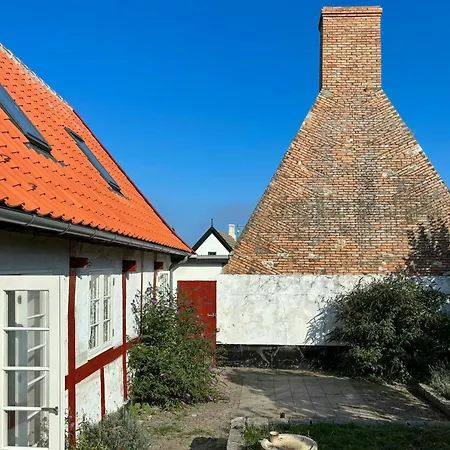 Nyaraló Half-timbered House By Arsdale Harbour Svaneke